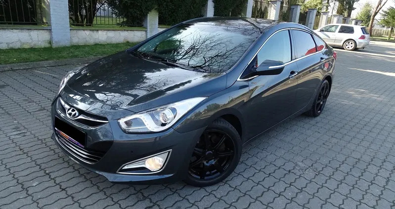 hyundai tarnów Hyundai i40 cena 37900 przebieg: 133000, rok produkcji 2012 z Tarnów